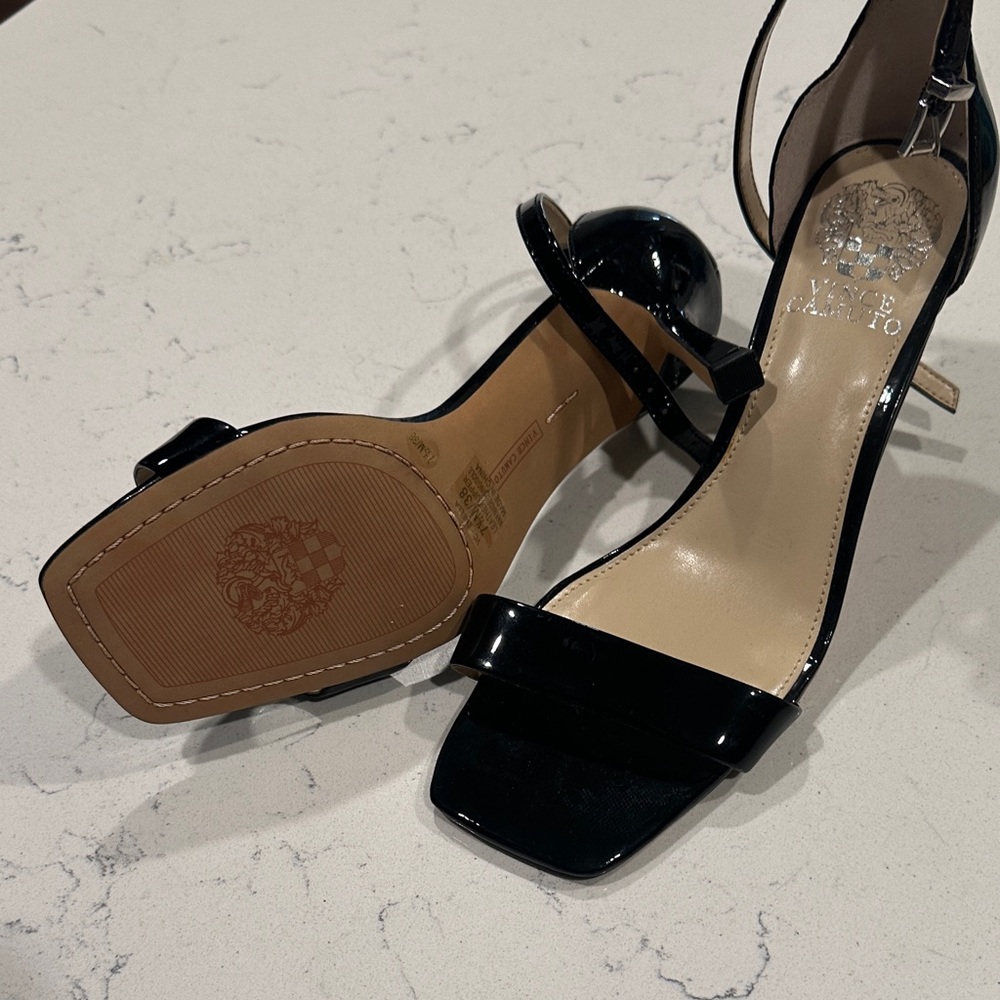 Vince Camuto Black Patent Heels - Picture 2 of 3